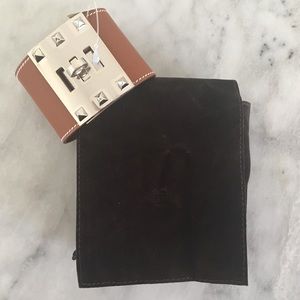 HERMES Extreme Kelly Dog Leather Bracelet Fauve
